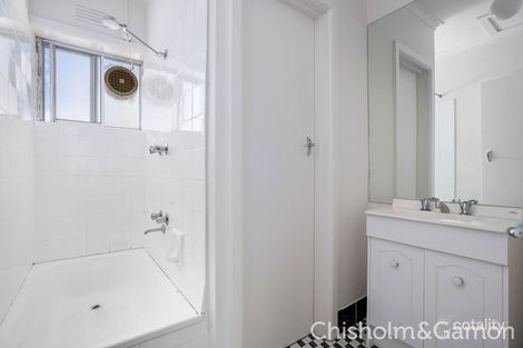 Property photo of 14/79 Ormond Road Elwood VIC 3184