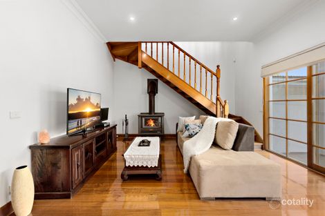 Property photo of 5 Ward Grove Pascoe Vale South VIC 3044