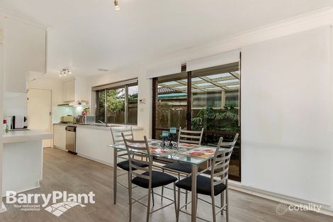 Property photo of 17 Camelot Drive Albanvale VIC 3021