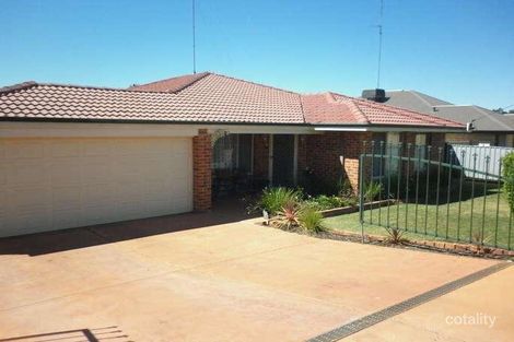 27 Throssell St, Northam, WA 6401