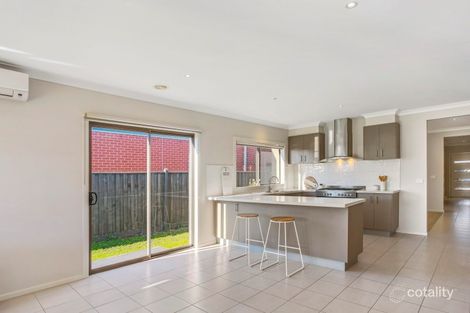 Property photo of 12 Howe Way Cranbourne East VIC 3977