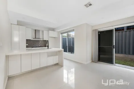 Property photo of 4 Frontier Avenue Greenvale VIC 3059