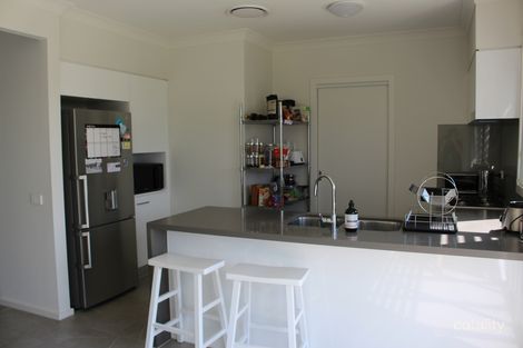 Property photo of 6 Hand Court Moorebank NSW 2170