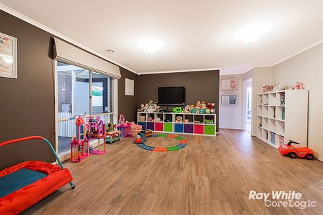 Property photo of 85 Raisell Road Cranbourne West VIC 3977