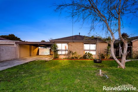 Property photo of 8 Wilam Court Cranbourne VIC 3977