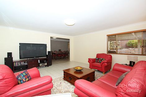 Property photo of 33 Saint Ives Circuit Forest Lake QLD 4078
