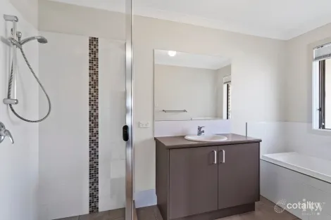 Property photo of 24 McWang Road Pimpama QLD 4209