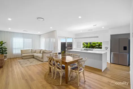 10 Needlebark St, Redland Bay, QLD 4165