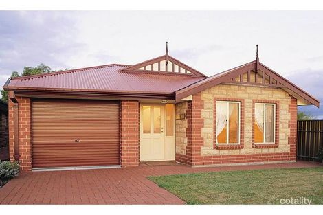 4 Lincoln Ct, Morphett Vale, SA 5162