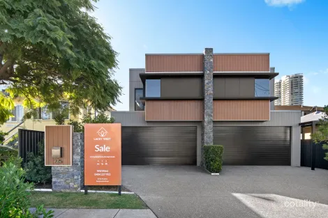 2/5 Gardenia Gr, Burleigh Heads, QLD 4220