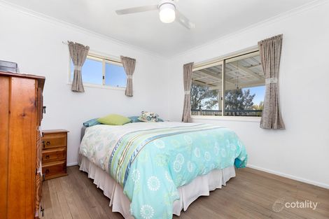 Property photo of 33 Killara Crescent Kippa-Ring QLD 4021
