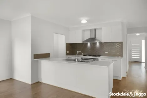 Property photo of 41 Cascade Drive Aintree VIC 3336