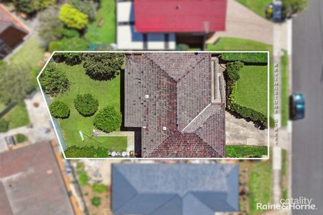 Property photo of 4 Revingstone Street Prairiewood NSW 2176