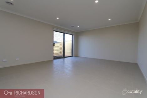 Property photo of 39 Winscombe Road Werribee VIC 3030
