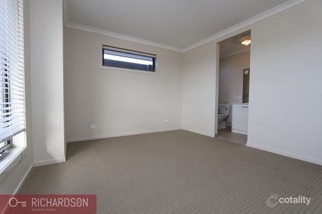 Property photo of 39 Winscombe Road Werribee VIC 3030
