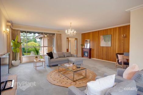 Property photo of 1 Woodley Court Highton VIC 3216