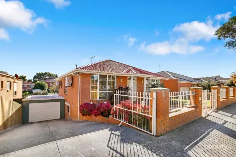 Property photo of 11 Ester Drive Mill Park VIC 3082