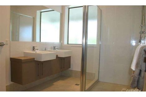 Property photo of 21 Lancaster Street Coorparoo QLD 4151