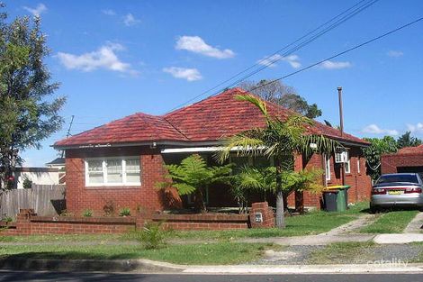 27 Ivy St, Greenacre, NSW 2190