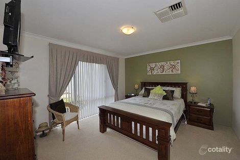 Property photo of 2 Penda Close Halls Head WA 6210
