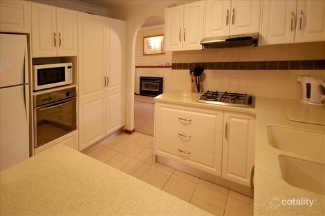 Property photo of 37 Hamilton Crescent Aberfoyle Park SA 5159