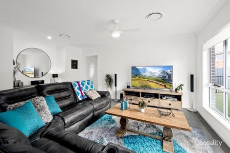 Property photo of 15 Salamander Place Moss Vale NSW 2577
