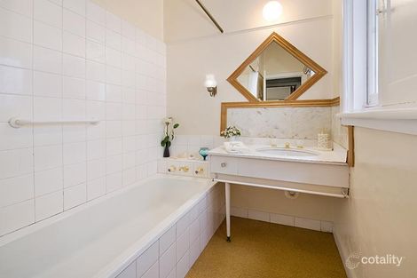 Property photo of 52 Woornack Road Carnegie VIC 3163