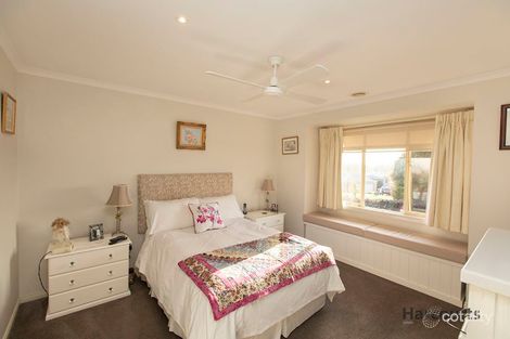 Property photo of 3 Eden Place Drouin VIC 3818