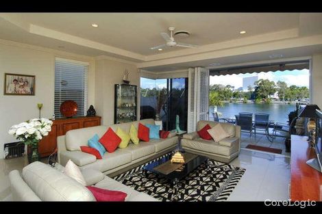 Property photo of 1/209 Stanhill Drive Surfers Paradise QLD 4217