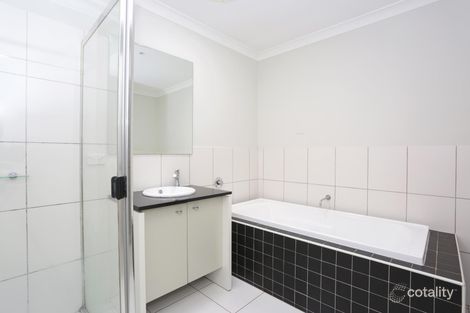 Property photo of 28 Waterlily Drive Epping VIC 3076