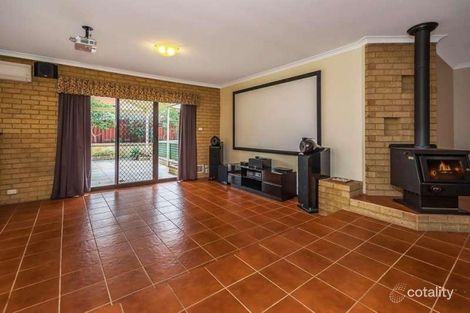 Property photo of 12 Dress Circle Warnbro WA 6169