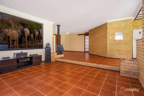 Property photo of 12 Dress Circle Warnbro WA 6169