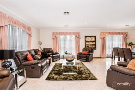 Property photo of 2 Manston Way Fawkner VIC 3060