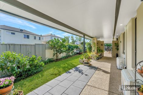 Property photo of 71 Tee Trees Boulevard Arundel QLD 4214