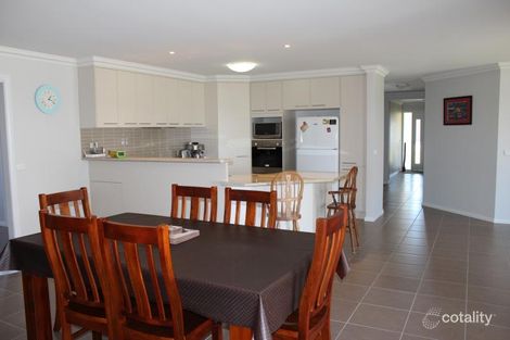 Property photo of 54 Honeyeater Circuit Thurgoona NSW 2640