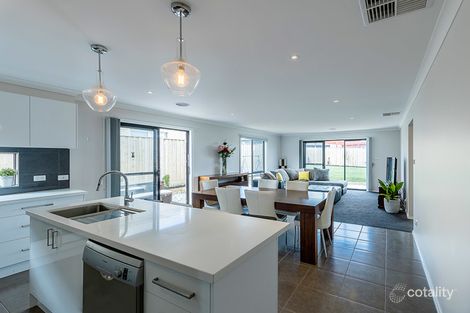 Property photo of 18 Paramount Rise Wollert VIC 3750