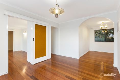 Property photo of 2 Christina Court Avondale Heights VIC 3034