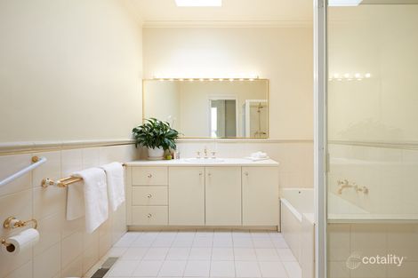 Property photo of 2/588 Riversdale Road Camberwell VIC 3124