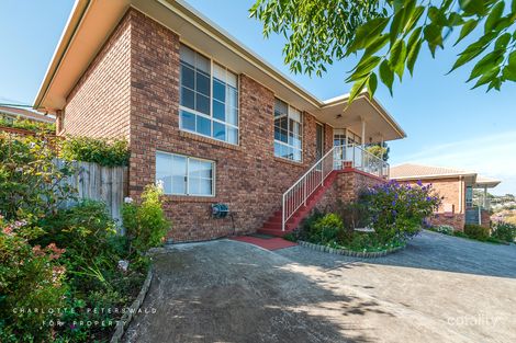 Property photo of 2/3 Excalibur Place Lindisfarne TAS 7015