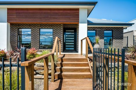 Property photo of 8 Lucerne Crescent Mount Barker SA 5251