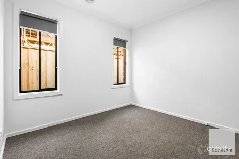 Property photo of 14 Englefield Street Donnybrook VIC 3064