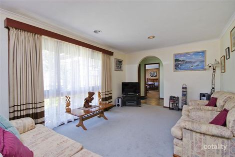 Property photo of 14 Quartok Avenue Werribee VIC 3030