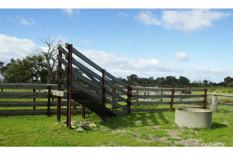 Property photo of 273 Meredith Road Yarloop WA 6218