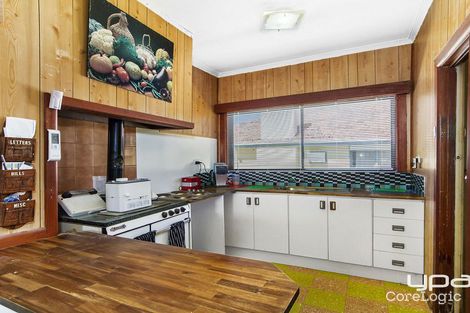 Property photo of 19 Pennell Avenue St Albans VIC 3021