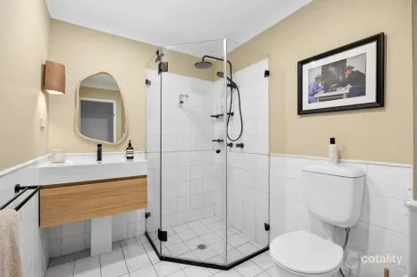 Property photo of 9/4 Campbell Parade Manly Vale NSW 2093