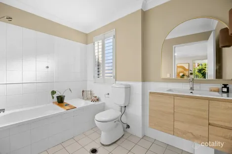 Property photo of 9/4 Campbell Parade Manly Vale NSW 2093