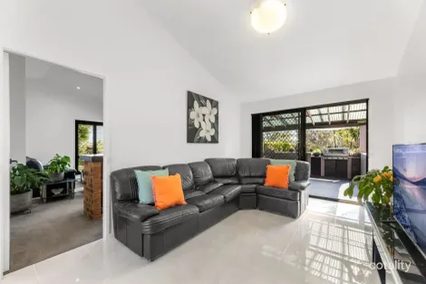 Property photo of 44 Barnes Crescent Menai NSW 2234