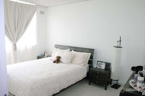 Property photo of 1/30 Barber Avenue Eastlakes NSW 2018