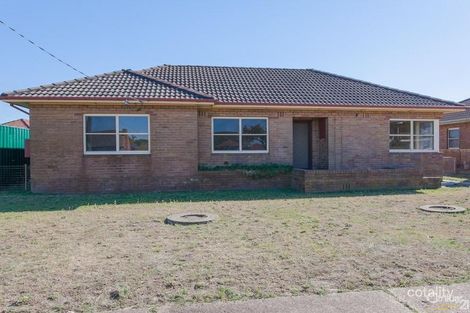 4 Stone St, Stockton, NSW 2295