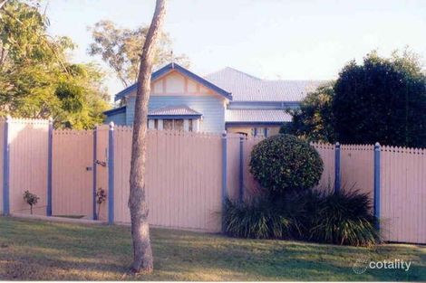 Property photo of 12 The Drive Bardon QLD 4065